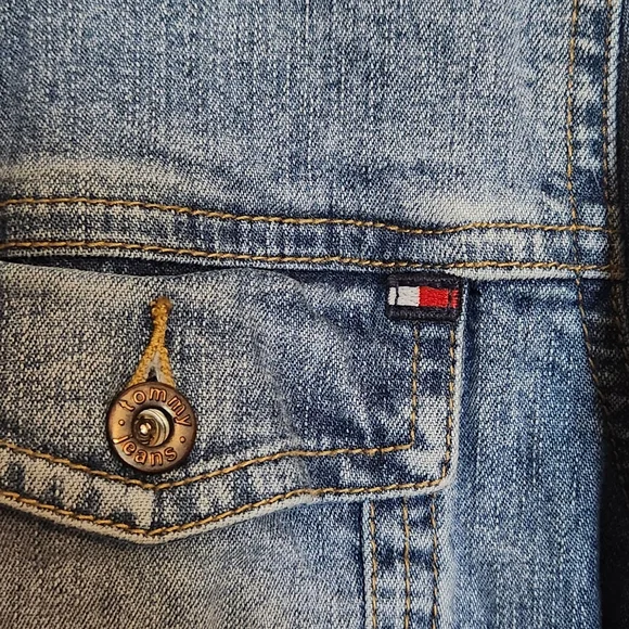 Tommy Hilfiger Blue Denim Jacket Classic Style - Picture 6 of 6